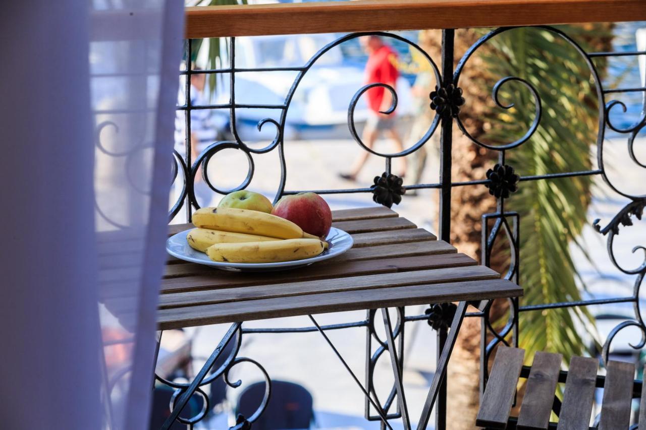 Seafront Rooms Koluna Komiža 外观 照片